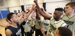 Huddle_250